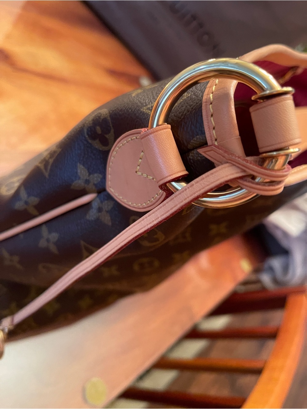 Louis Vuitton Delightful MM Monogram Canvas Duffel with Light Natural Trim - Picture 8 of 12